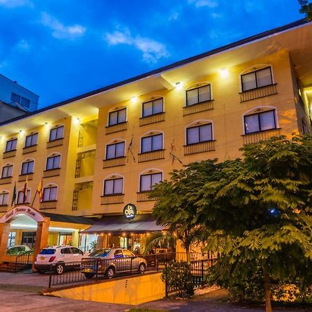 Hotel Pinares Plaza Pereira Zewnętrze zdjęcie