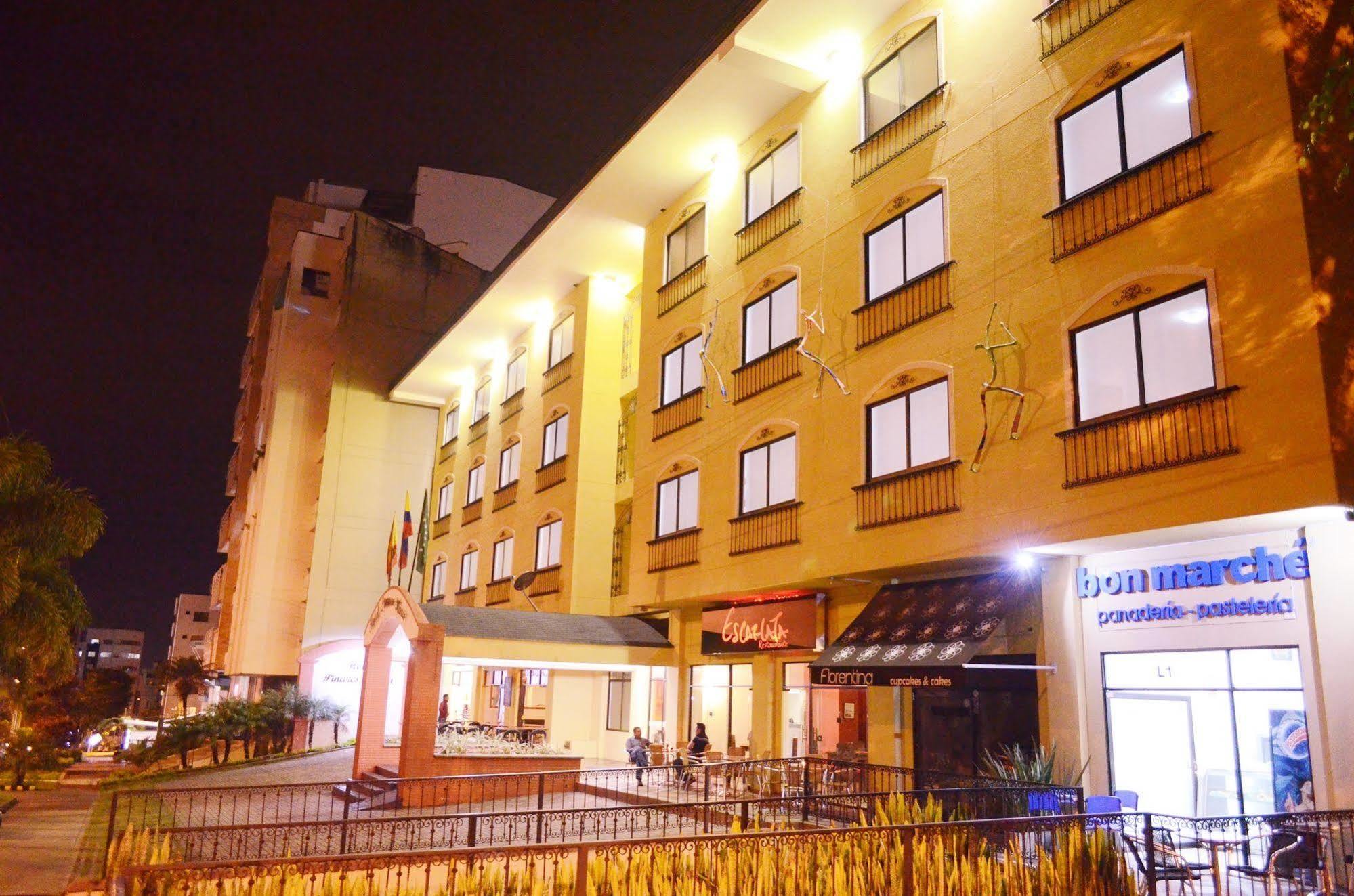 Hotel Pinares Plaza Pereira Zewnętrze zdjęcie