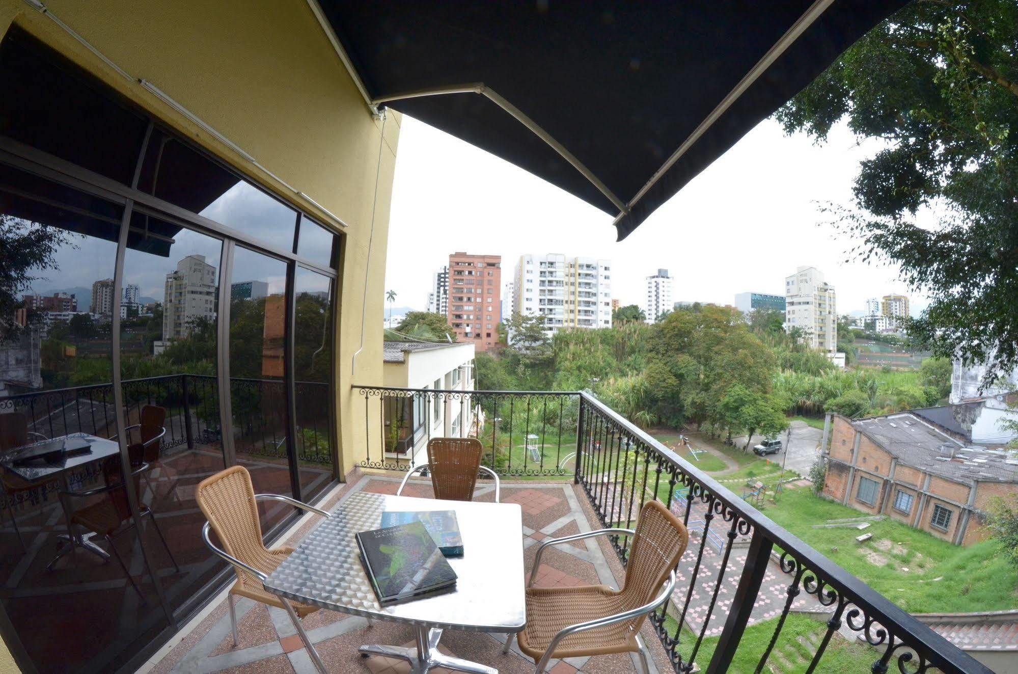 Hotel Pinares Plaza Pereira Zewnętrze zdjęcie